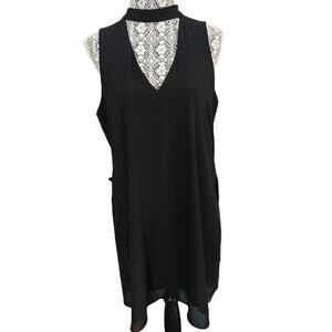 By & By Juniors Black Deep V-Neck and Back Sleeveless Choker Shift Dress Size XL